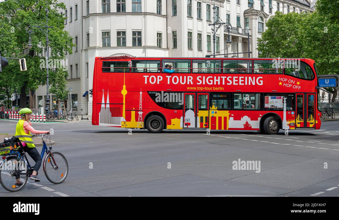Top Tour Sightseeing Bus am Kurfürstendamm, Berlin, Deutschland Stockfoto