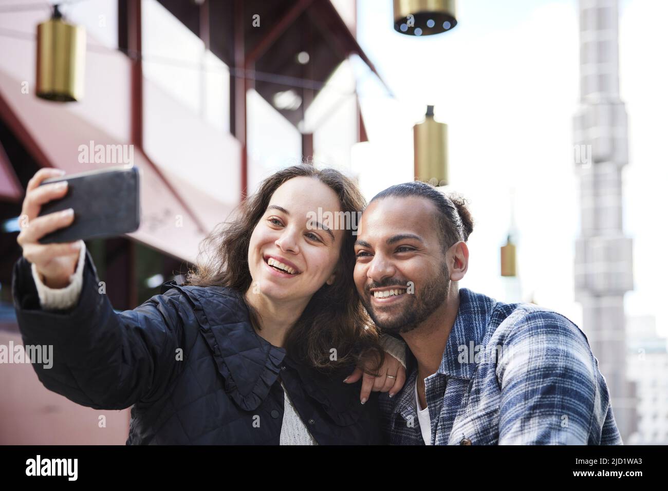 Lächelnd Selfie im Freien unter Freunden Stockfoto