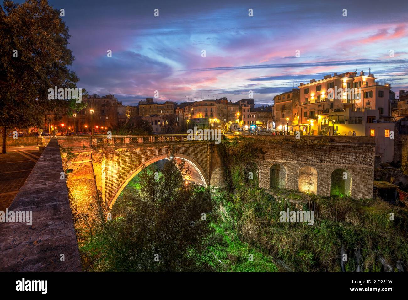 Tivoli, Italien Stadtbild bei Dämmerung. Stockfoto