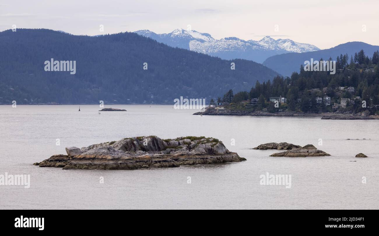 Rocky Island in Howe Sound. Horseshoe Bay, West Vancouver Stockfoto