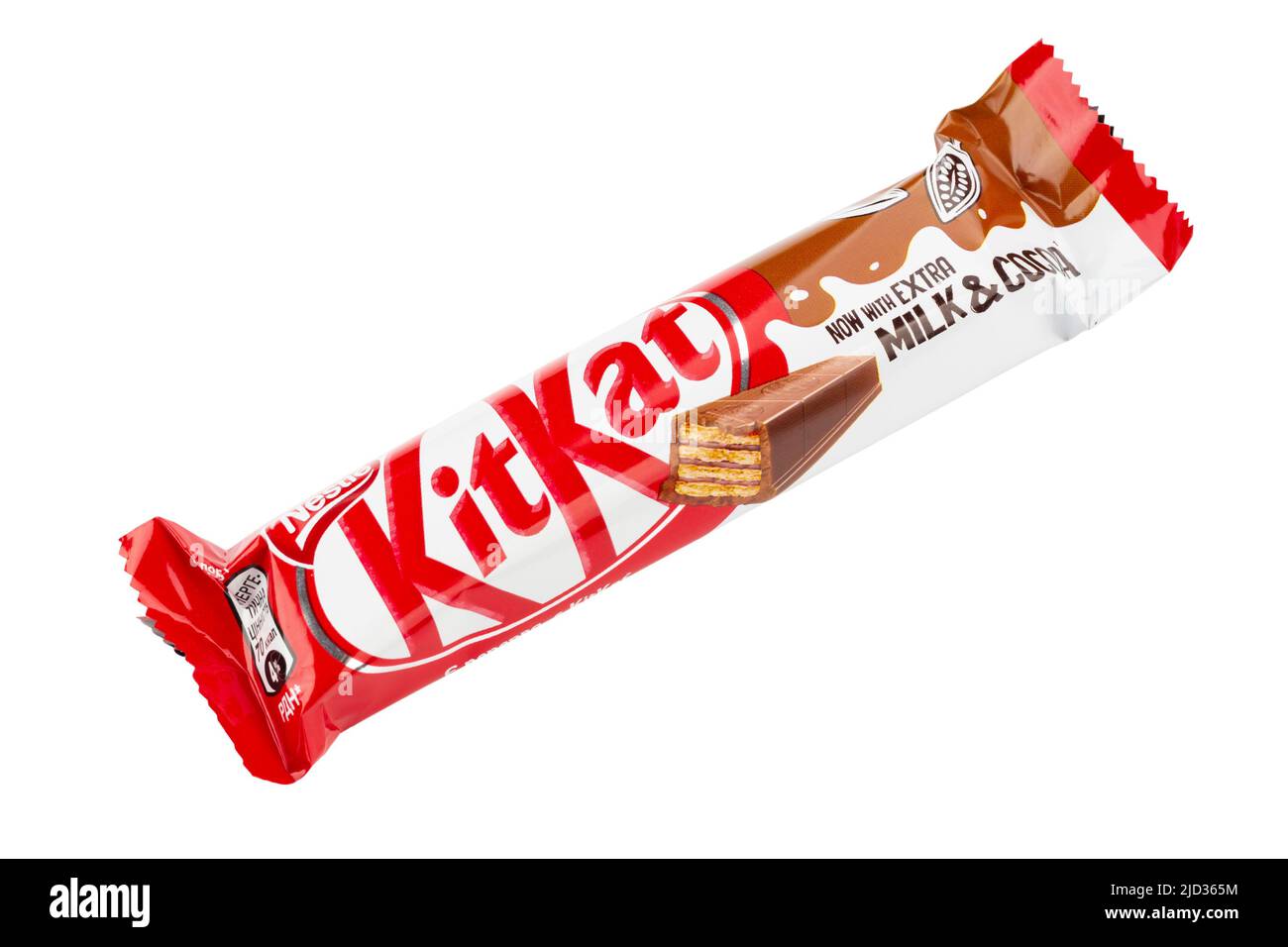 Ukraine, Kiew 15. Juni 2022.Kit Kat Schokoladenriegel auf weißem Hintergrund. Bars Kit Kat wird von der Firma Nestle produziert. Datei enthält Beschneidungspfad. Stockfoto