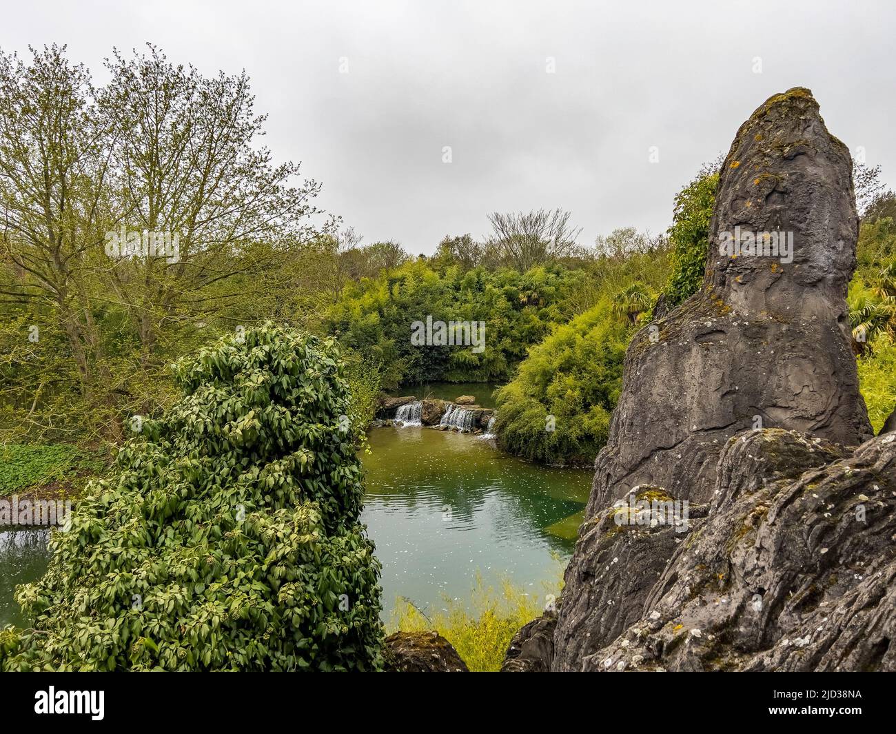 Paris, France - 04/05/2022: Piraten der Karibik Szene von Fahrgeschäften und Orten von Disneyland Paris. Sehr erfolgreiche Designs aus Filmmomenten. Stockfoto