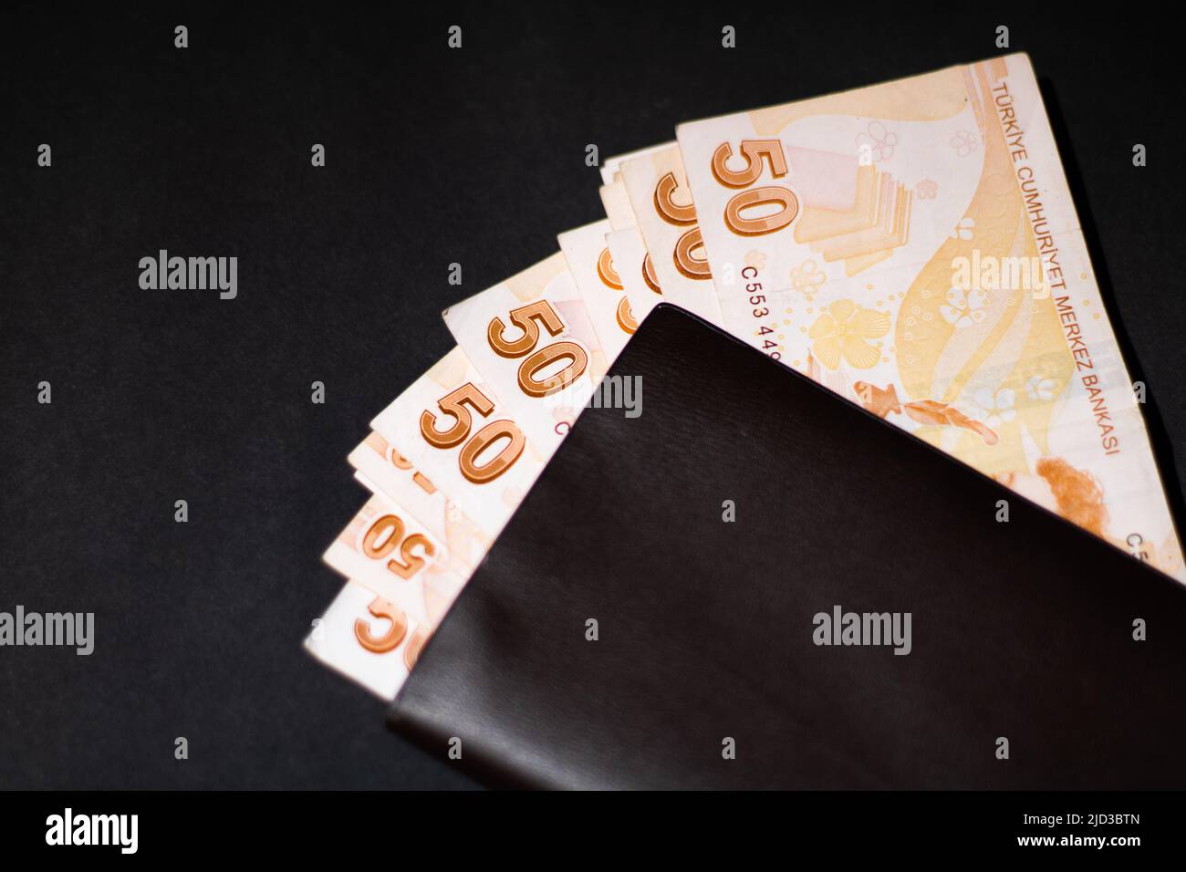 50 Papiergeld auf einer Geldbörse Stockfoto