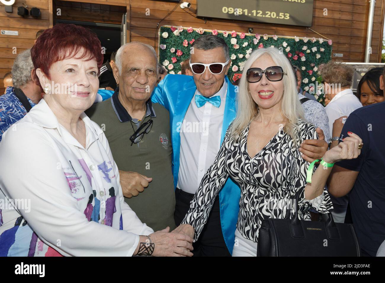 Persan, Frankreich. 16.. Juni 2022. Fabienne Thibeault, Joseph Bouglione, Coco Le Rigolo und Veronique Koch nehmen an der Verleihung der Fourchette d'Or Teil. Stockfoto