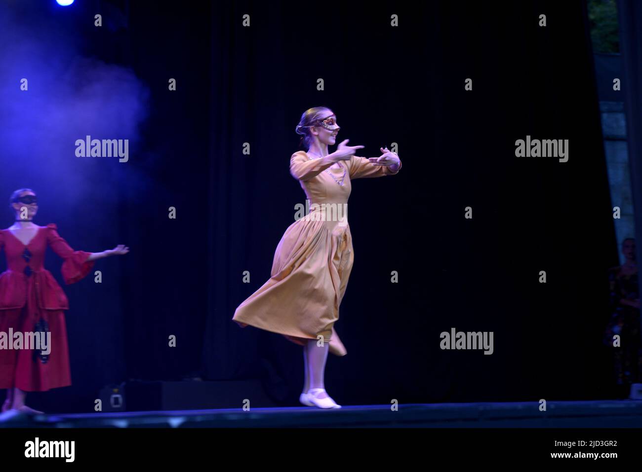 Letzte Tanzshow für das Akademiejahr 2022 für die TANZSCHULE ABSEITS DES JAZZ am Theater de Verdure, Nizza, Frankreich. Juni 11. 2022 - FAMA © Fausto Marci Stockfoto