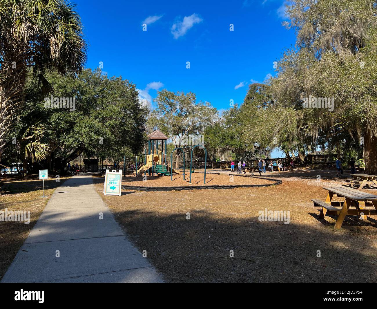 Orange City, FL USA - 4. Februar 2022: Der Kinderspielplatz im Blue Springs State Park in Orange City, Florida. Stockfoto