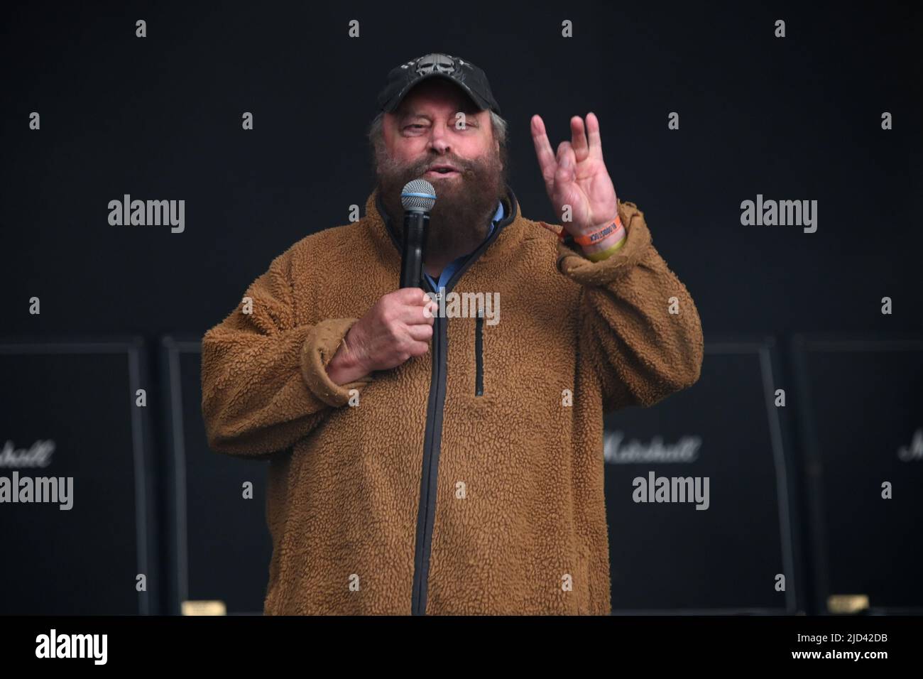 Schauspieler Brian Blessed auf der Bühne des Bloodstock Open Air, Catton Hall, am 15.. August 2021 mit der Vorstellung der britischen Heavy Metal Band Saxon. Mit: Brian Blessed wo: Derbyshire, Großbritannien Wann: 15 Aug 2021 Credit: Graham Finney/WENN Stockfoto