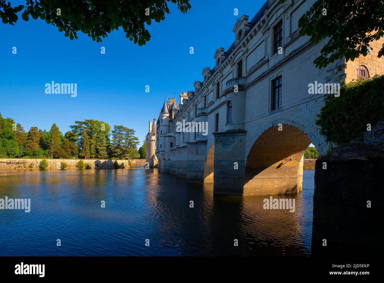 Die Château de Chenonceau ist eine französische château, die den Fluss Cher überspannt, in der
