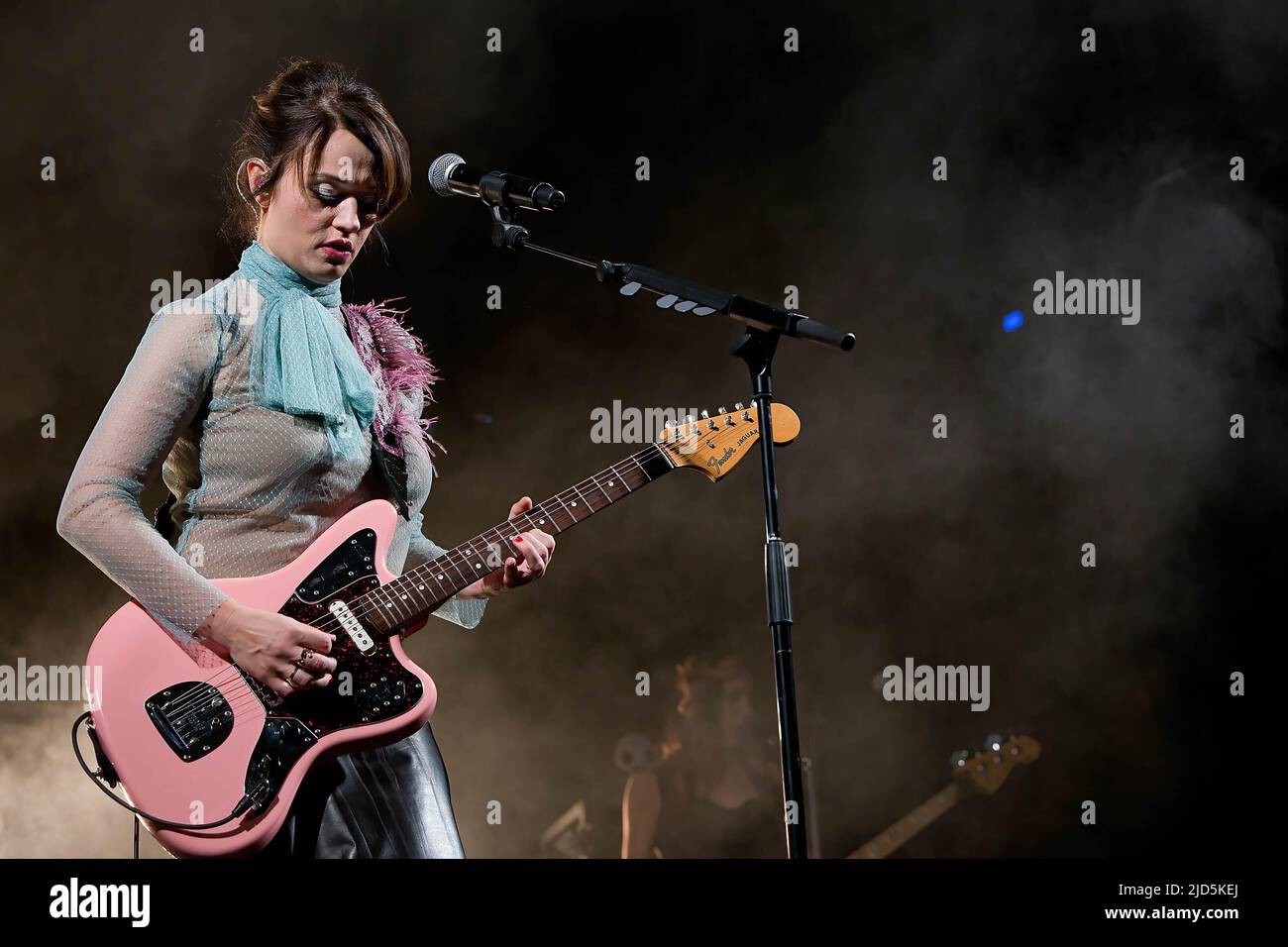 Die italienische Sängerin und Songwriterin Carmen Consoli tritt beim Eutropia Festival in Rom live auf. (Foto von Valeria Magri / SOPA Images/Sipa USA) Stockfoto