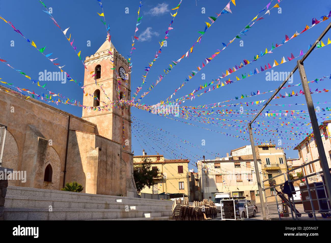 OLIENA, SARDINIEN, ITALIEN, 21. AUGUST 2019, Vorbereitung auf die Abendveranstaltung am Fest von San Lussorio im Dorf Oliena, Provinz Nuoro Stockfoto