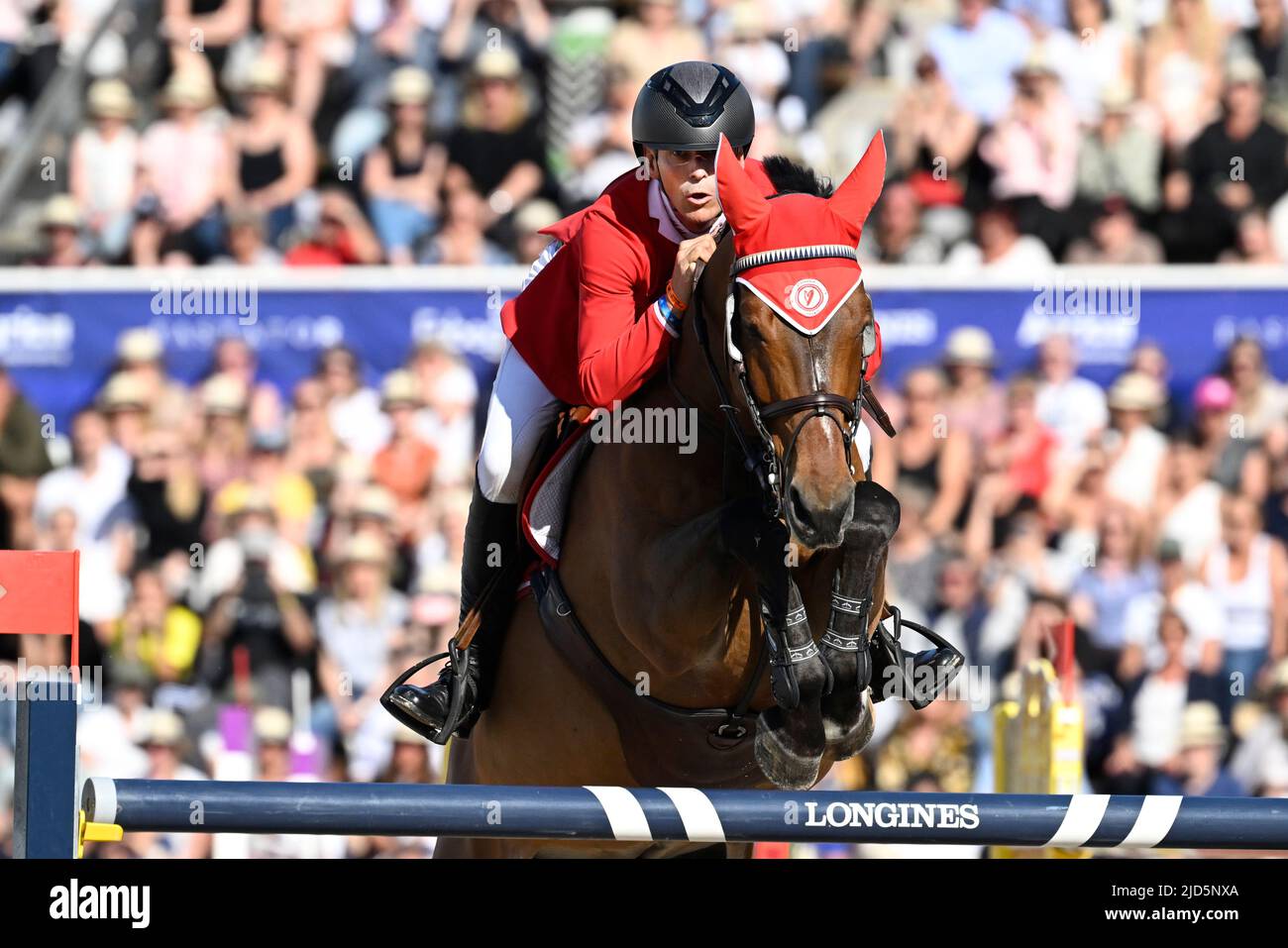 Peder Fredricson aus Schweden auf dem Pferd H&M All-in in in der CSI5* Global Champions League, zweiter Wettkampf, während der Global Champions Tour im Stockholms Stadion, Schweden, 18. Juni 2022.Foto: Jessica Gow /TT kod 10070 Stockfoto