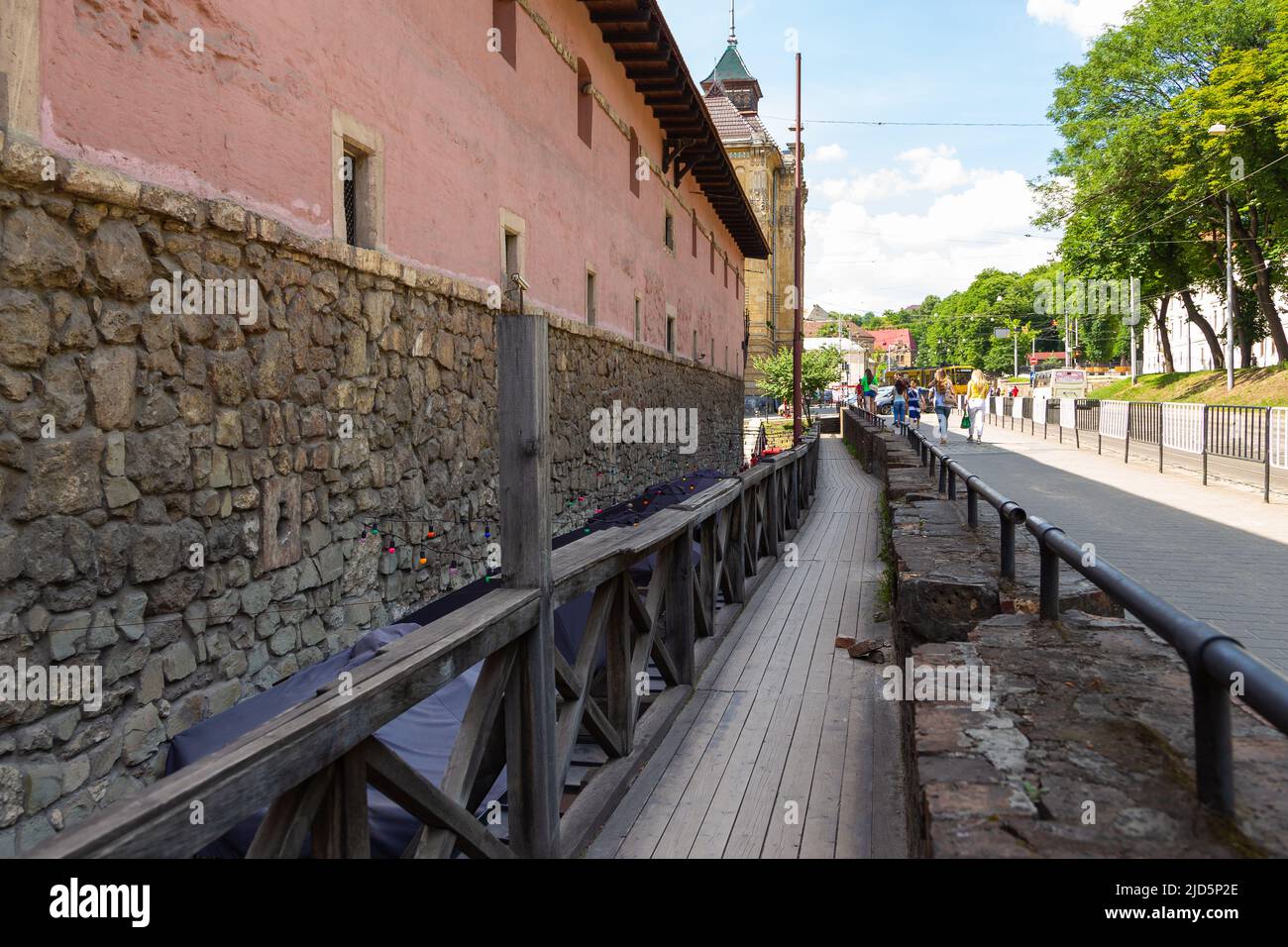 Lviv, Ukraine - 09. Juni 2018: Das Stadtarsenal, das älteste von drei historischen Arsenalgebäuden in Lviv. Stockfoto