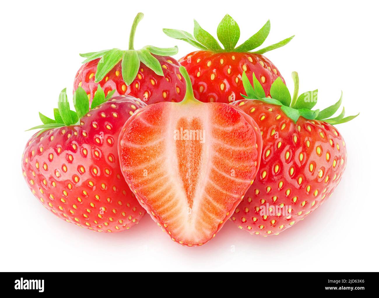 Isolierte frische Erdbeeren. Schneiden Sie Erdbeerfrüchte Draufsicht isoliert auf weißem Hintergrund Stockfoto