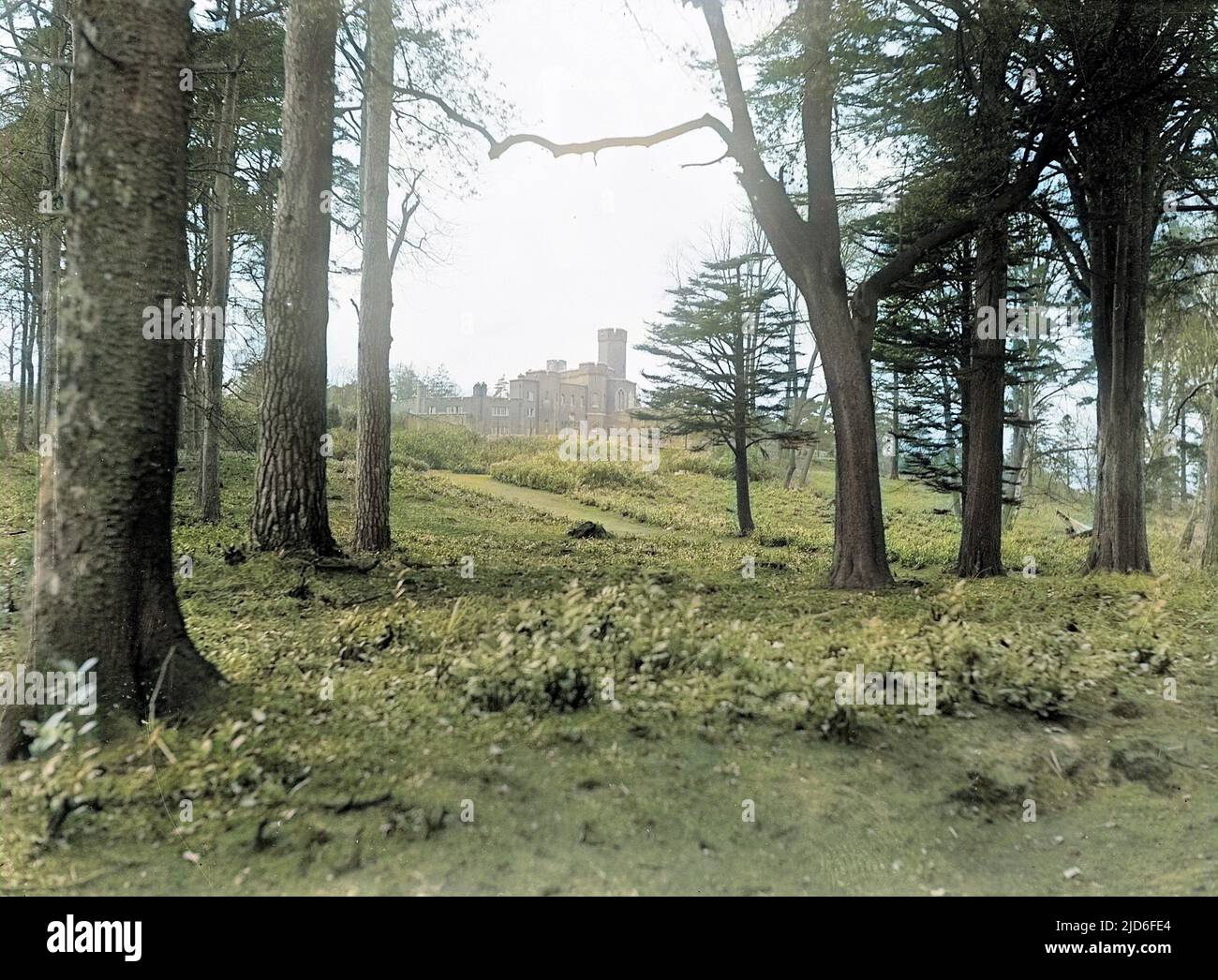 Ein Blick auf Fort Belvedere in Windsor Great Park, in der englischen Grafschaft. Kolorierte Version von : 10164500 Datum: Anfang 1930s Stockfoto