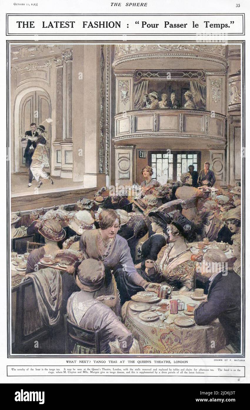 Die neueste Mode : 'Pour Passer le Temps.' Tango-Tees im Queen's Theatre, London (auf der Shaftesbury Avenue), wo die Stände entfernt und durch Tische und Stühle für den Nachmittagstee ersetzt wurden. Die Band ist auf der Bühne, auf der Tango-Tänze stattfinden. Kolorierte Version von: 10412850 Datum: 1913 Stockfoto