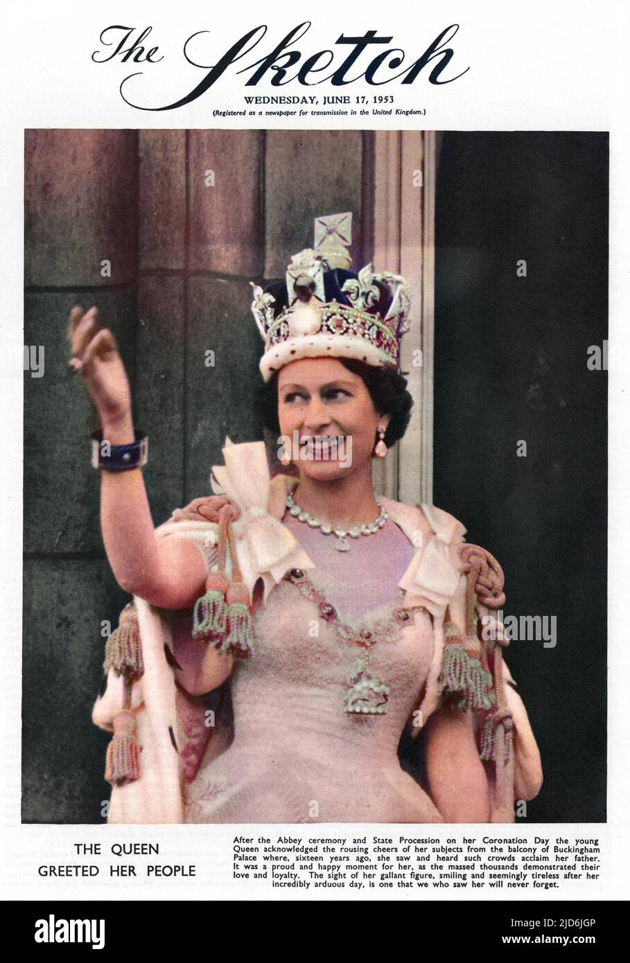 Königin Elizabeth II., die die Imperial State Crown trägt, winkt nach ihrer Krönung in Westminster Abbey am 2.. Juni 1953 vom Balkon des Buckingham Palace zu Menschenmengen. Kolorierte Version von: 10579052 Datum: 1953 Stockfoto