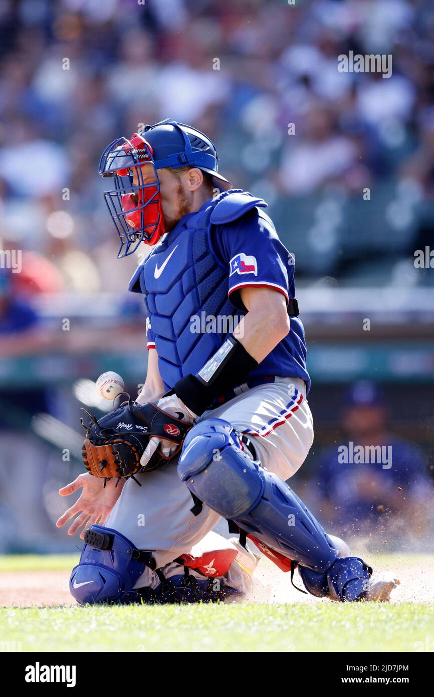 DETROIT, MI – 18. JUNI: Der Texas Rangers-Fänger Sam Huff (55) blockiert am 18. Juni 2022 im Comerica Park in Detroit, Michigan einen Wurf gegen die Detroit Tigers. (Joe Robbins/Image of Sport) Stockfoto