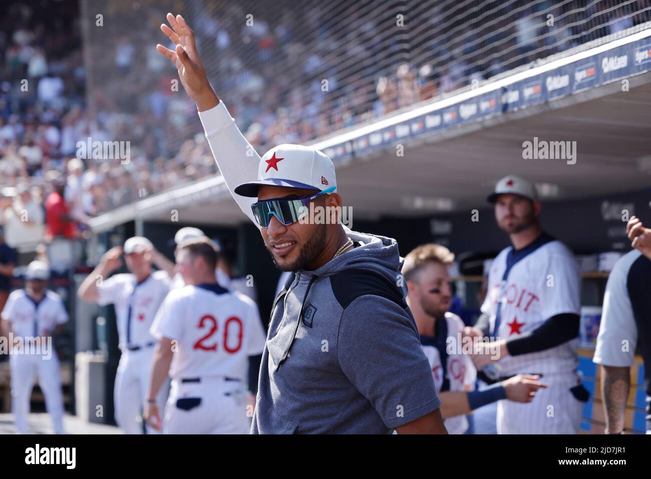 DETROIT, MI – 18. JUNI: Der Detroit Tigers-Mittelfeldspieler Victor Reyes (22) reagiert am 18. Juni 2022 im Comerica Park in Detroit, Michigan, im Dugout gegen die Texas Rangers. (Joe Robbins/Image of Sport) Stockfoto