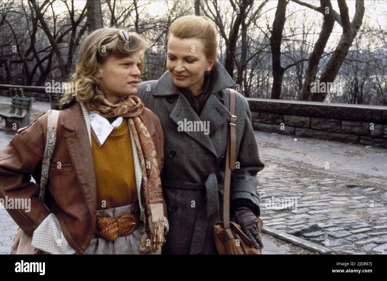 PLIMPTON, ROWLANDS, EINE WEITERE FRAU, 1988, Stockfoto
