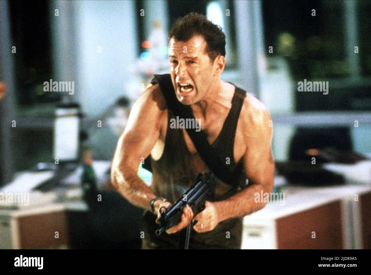 BRUCE WILLIS, DIE HARD, 1988, Stockfoto