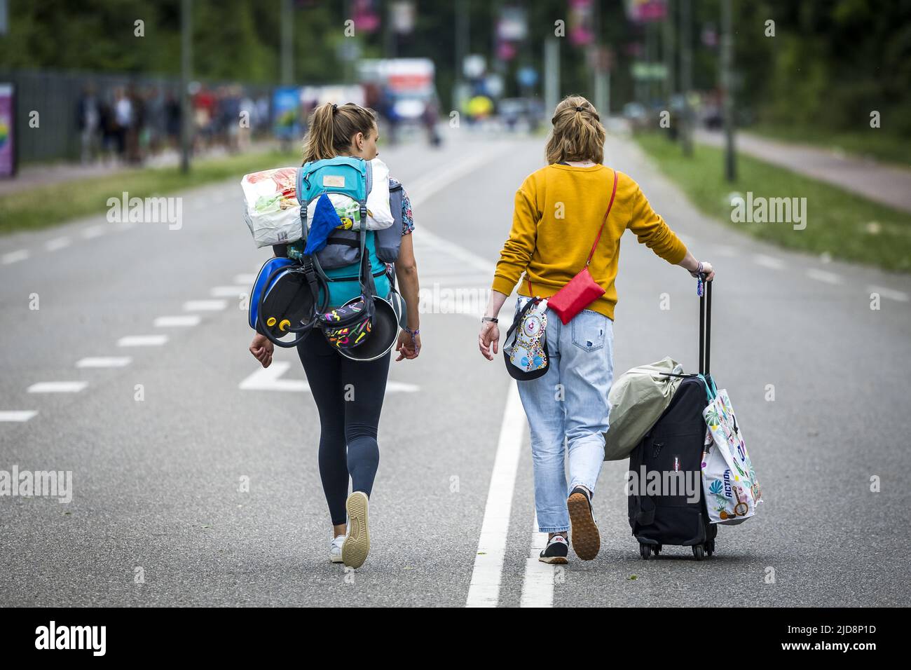 2022-06-19 11:54:11 LANDGRAAF - Festival-Besucher während des dritten Tages des Pinkpop Musikfestivals. ANP MARCEL VAN HOORN niederlande Out - belgien Out Stockfoto