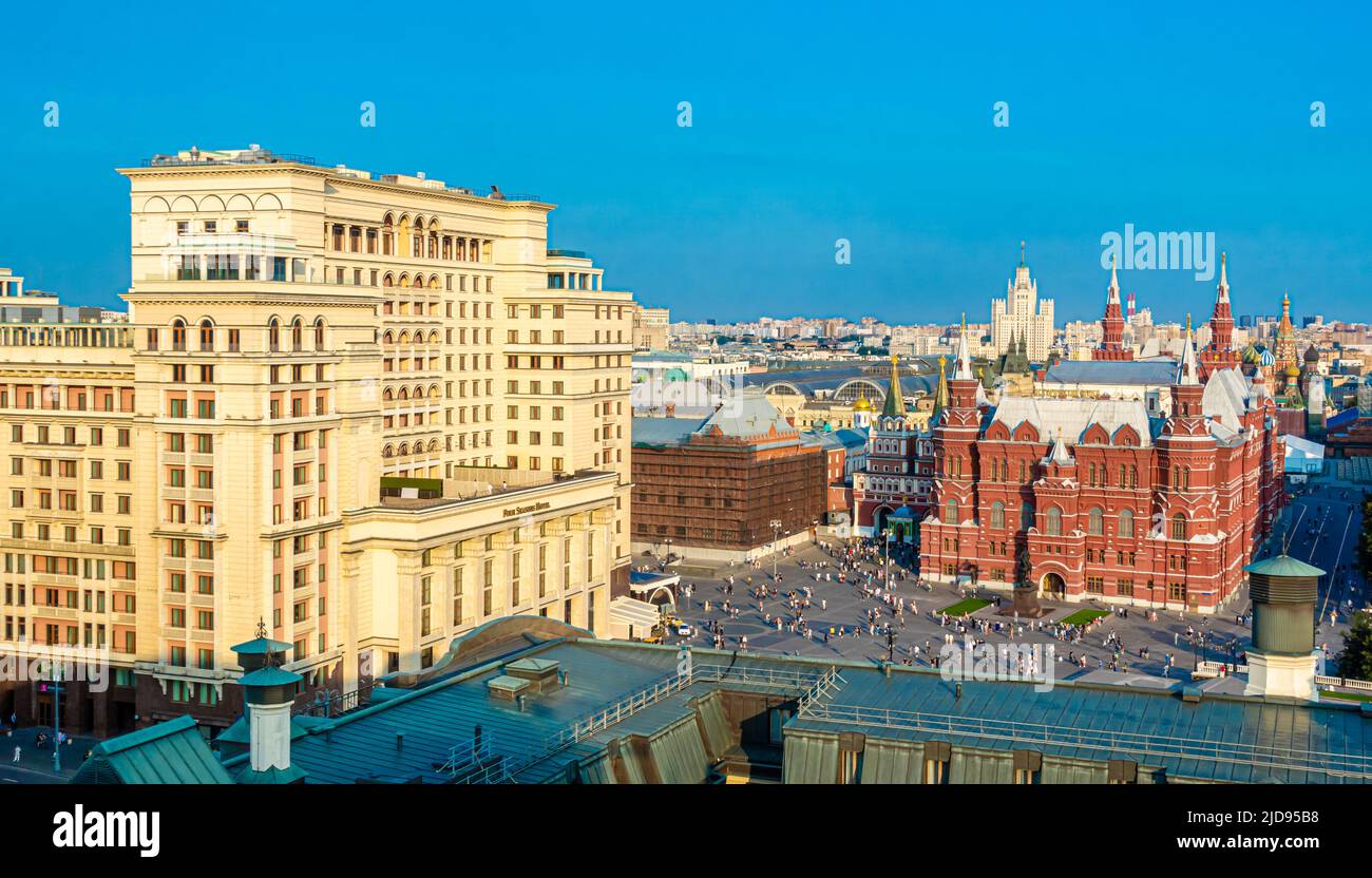 Four Seasons Moscow on Manage, Manezhnaya Square, entworfen vom Architekten Alexey Shchusev, Empire-Stil, Russland, Now Legends of Moscow Stockfoto