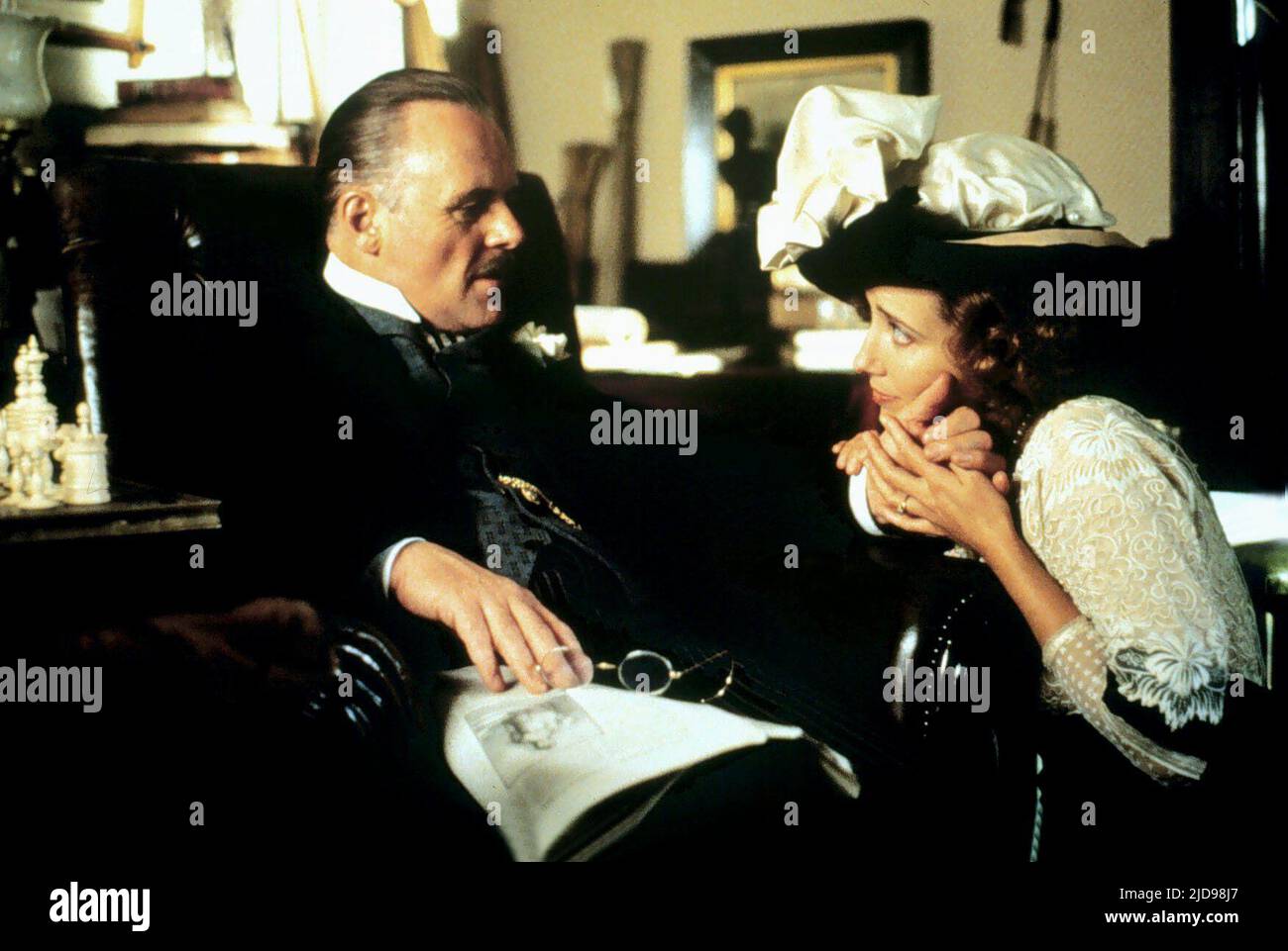 HOPKINS, THOMPSON, HOWARDS END, 1992, Stockfoto