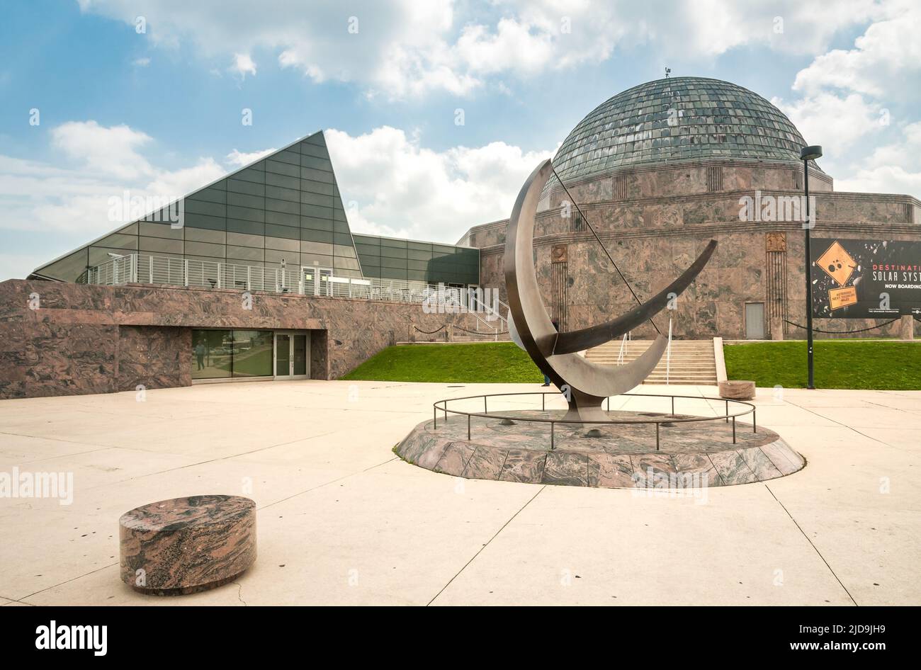 Chicago, Illinois, USA - 25. August 2014: Das Adler Planetarium ist ein öffentliches Museum, das sich dem Studium der Astronomie und Astrophysik widmet und sich an der S Stockfoto