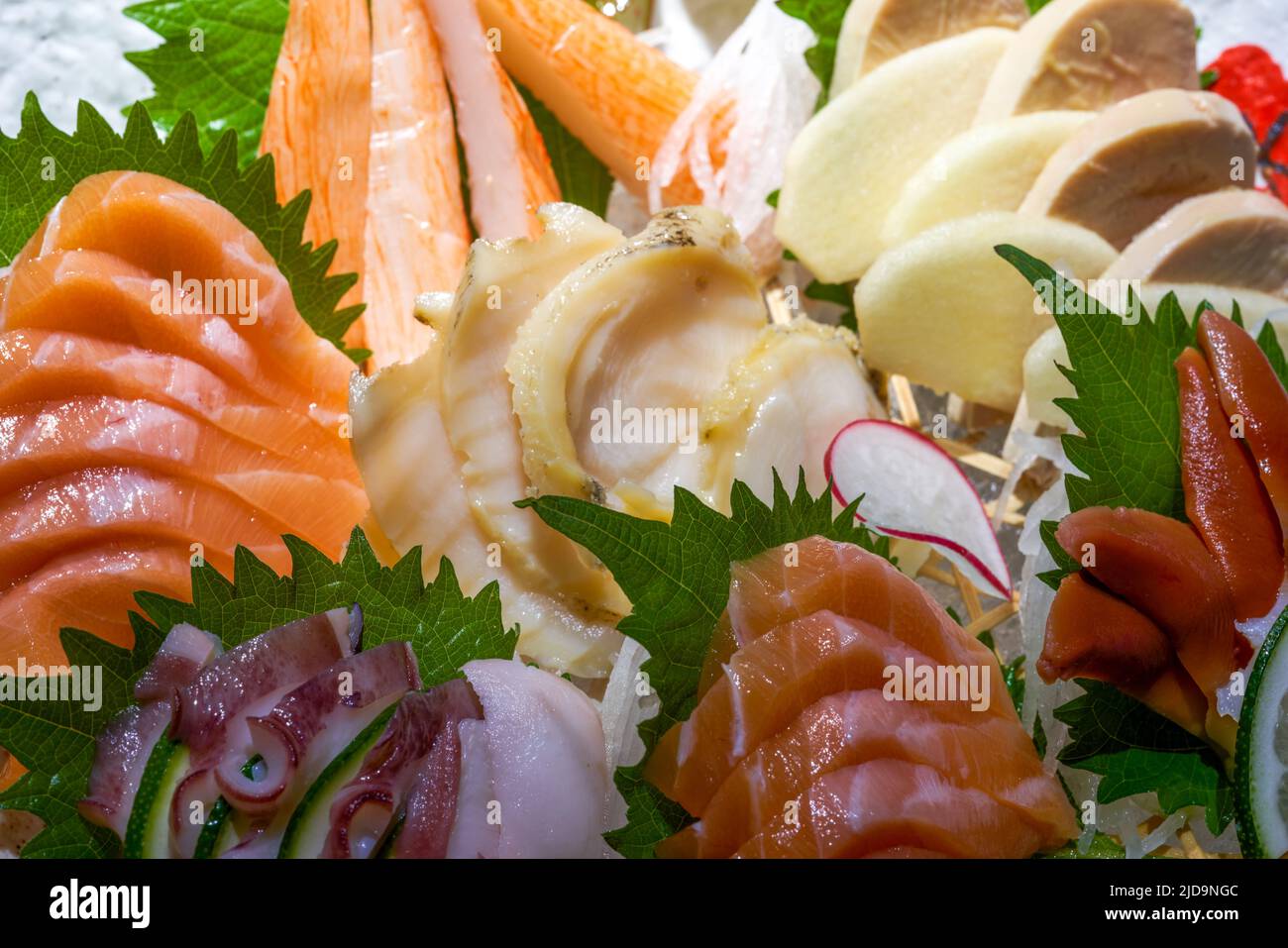 Ein köstliches japanisches Gericht, Sashimi-Platte Stockfoto