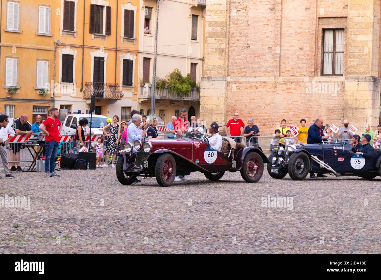 Parma, Italien - 06, 18, 2022: Oldtimer-Rennen Mille Miglie 2022, Stockfoto