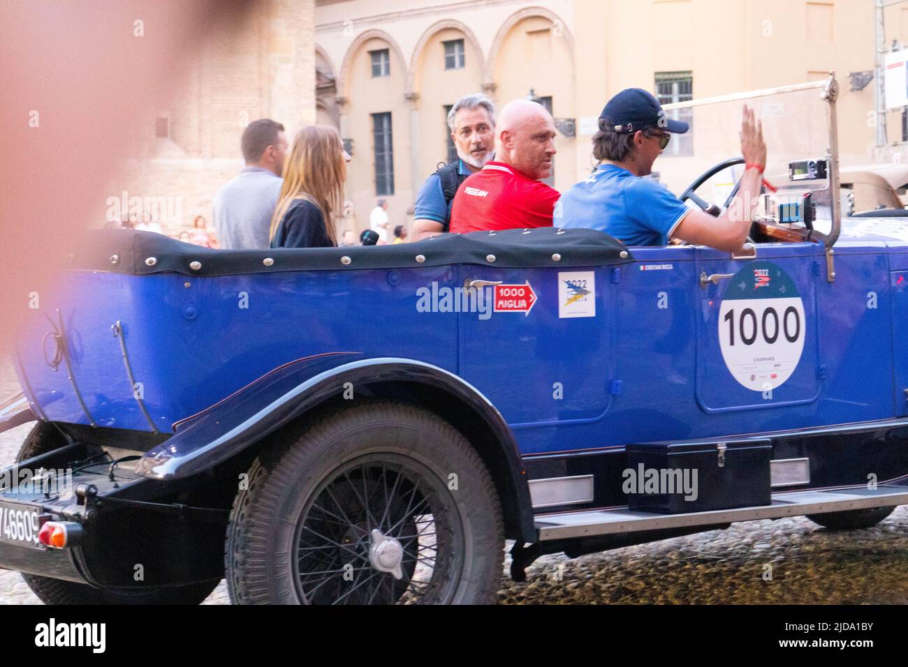 Parma, Italien - 06, 18, 2022: Oldtimer-Rennen Mille Miglie 2022, Stockfoto