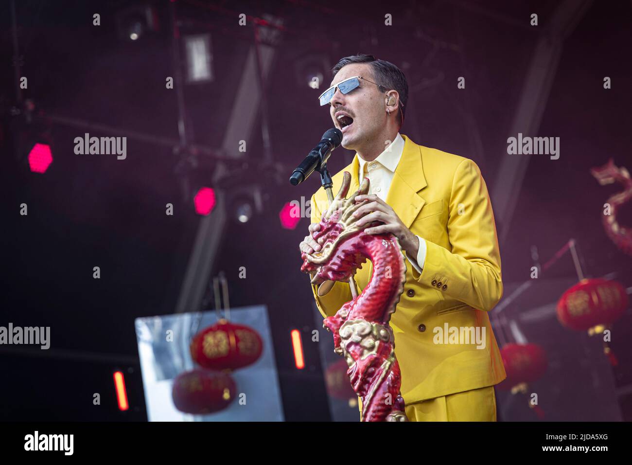 Lissabon, Portugal, 19.. Juni 2022. Zweiter Tag des Rock in Rio Lisboa Festivals im Bela Vista Park. Aufführung der spanischen Musikgruppe Miss Cafeina. © ABEL F. ROS/Alamy Live News Stockfoto