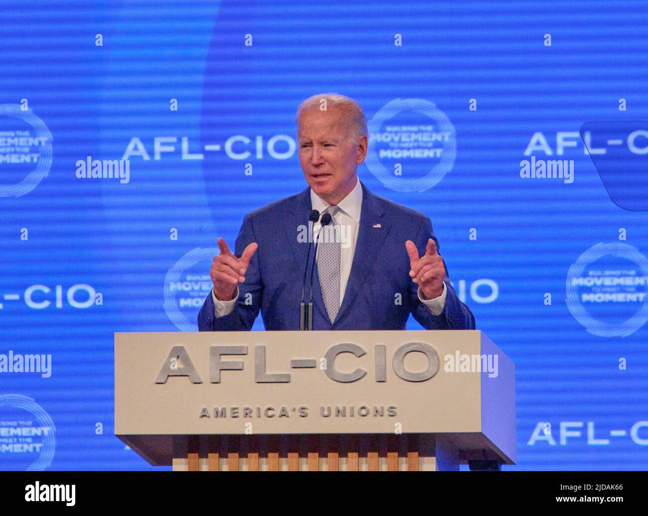 PHILADELPHIA, PA, USA - 14. JUNI 2022: Präsident Joe Biden hält Bemerkungen auf der AFL-CIO Quadrennial Constitutional Convention 29.. Stockfoto