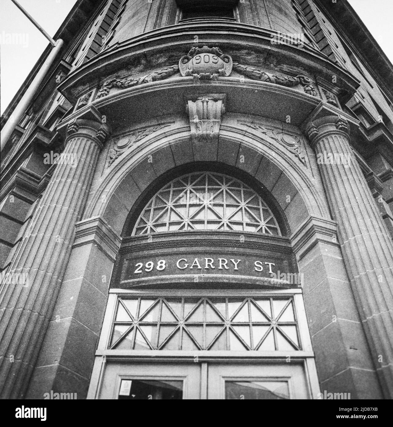 Historische Architektur des permanenten Gebäudes in der Garry Street 298 in Winnipeg; Winnipeg, Manitoba, Kanada Stockfoto