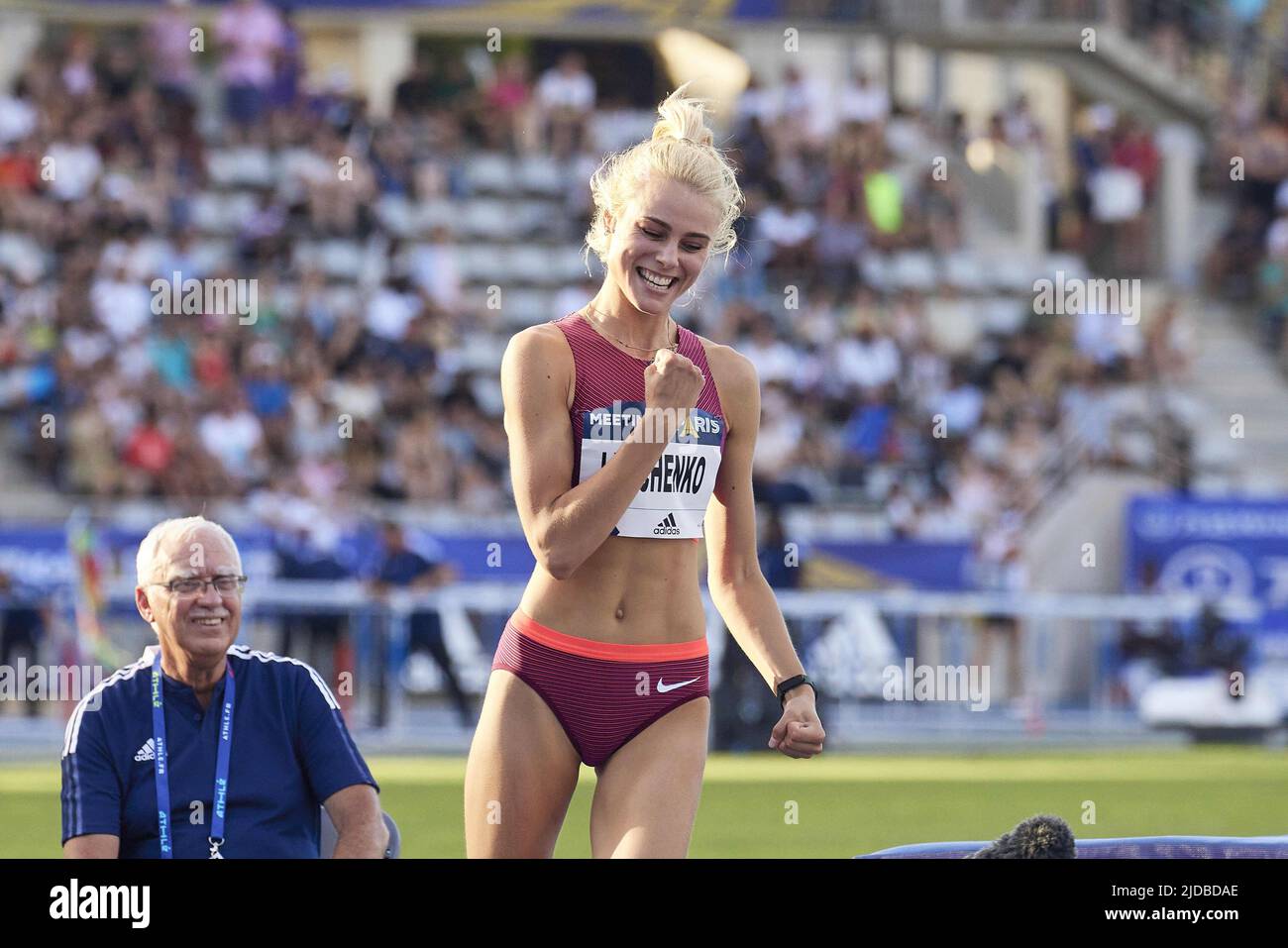 Yuliya LEVCHENKO (UKR) während der Wanda Diamond League 2022, Meeting de Paris am 18. Juni 2022 im Charlety-Stadion in Paris, Frankreich - Foto: Ann-dee Lamour/DPPI/LiveMedia Stockfoto