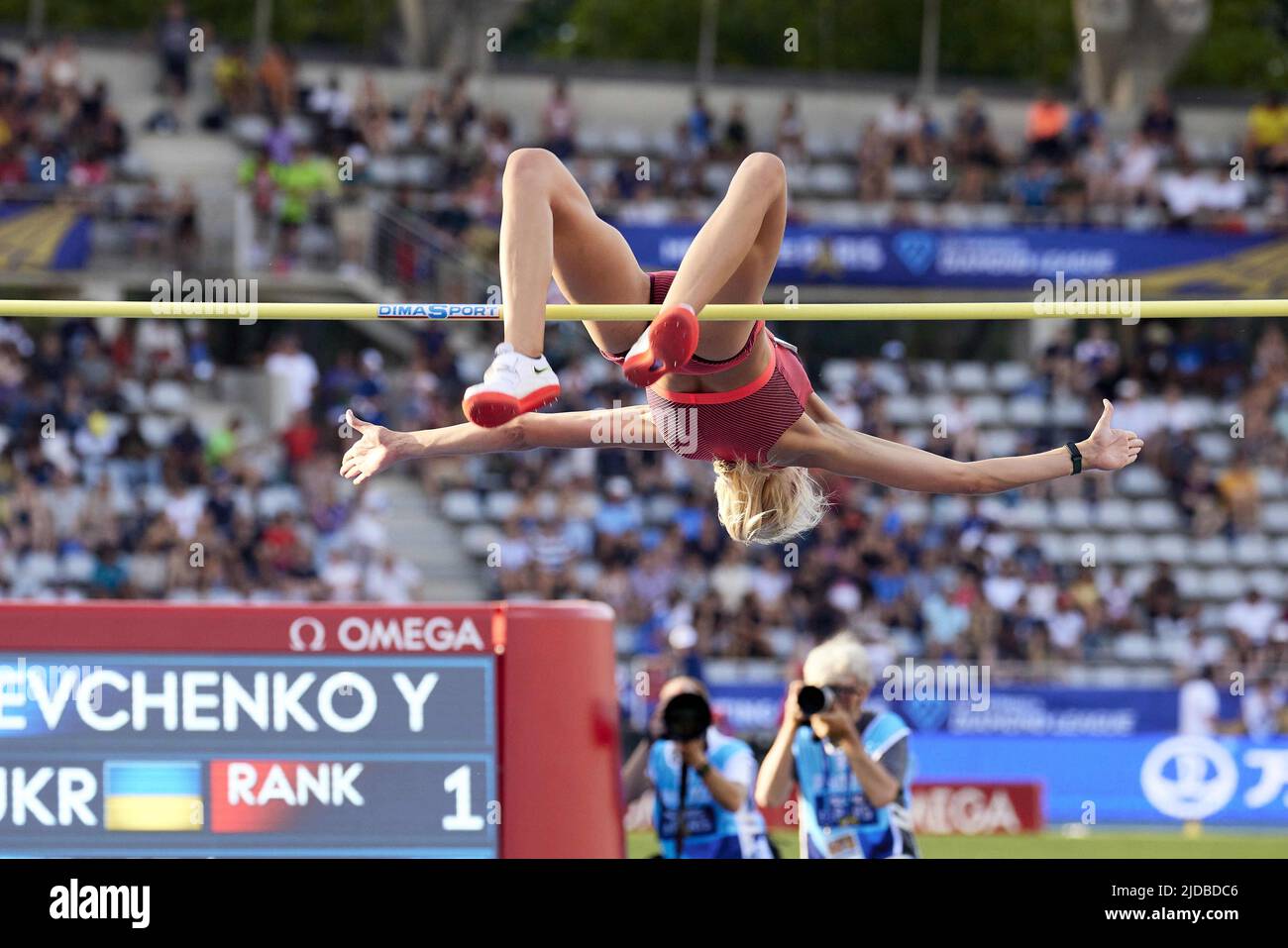 Yuliya LEVCHENKO (UKR) während der Wanda Diamond League 2022, Meeting de Paris am 18. Juni 2022 im Charlety-Stadion in Paris, Frankreich - Foto: Ann-dee Lamour/DPPI/LiveMedia Stockfoto