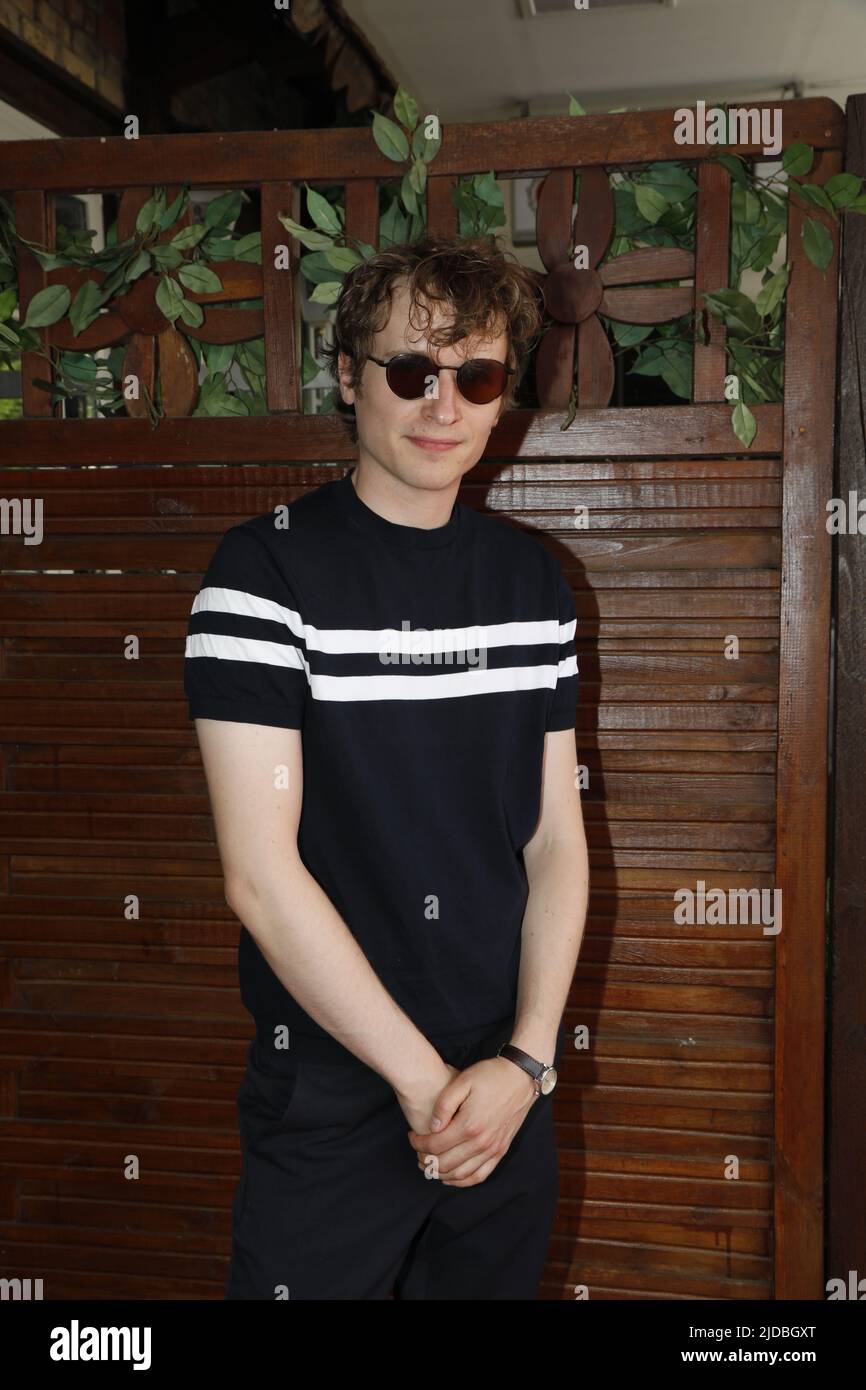 Anton von Lucke beim Lola Festival 2022 - Deutscher Filmpreis im Haus Ungarn. Berlin, 18.06.2022 Stockfoto