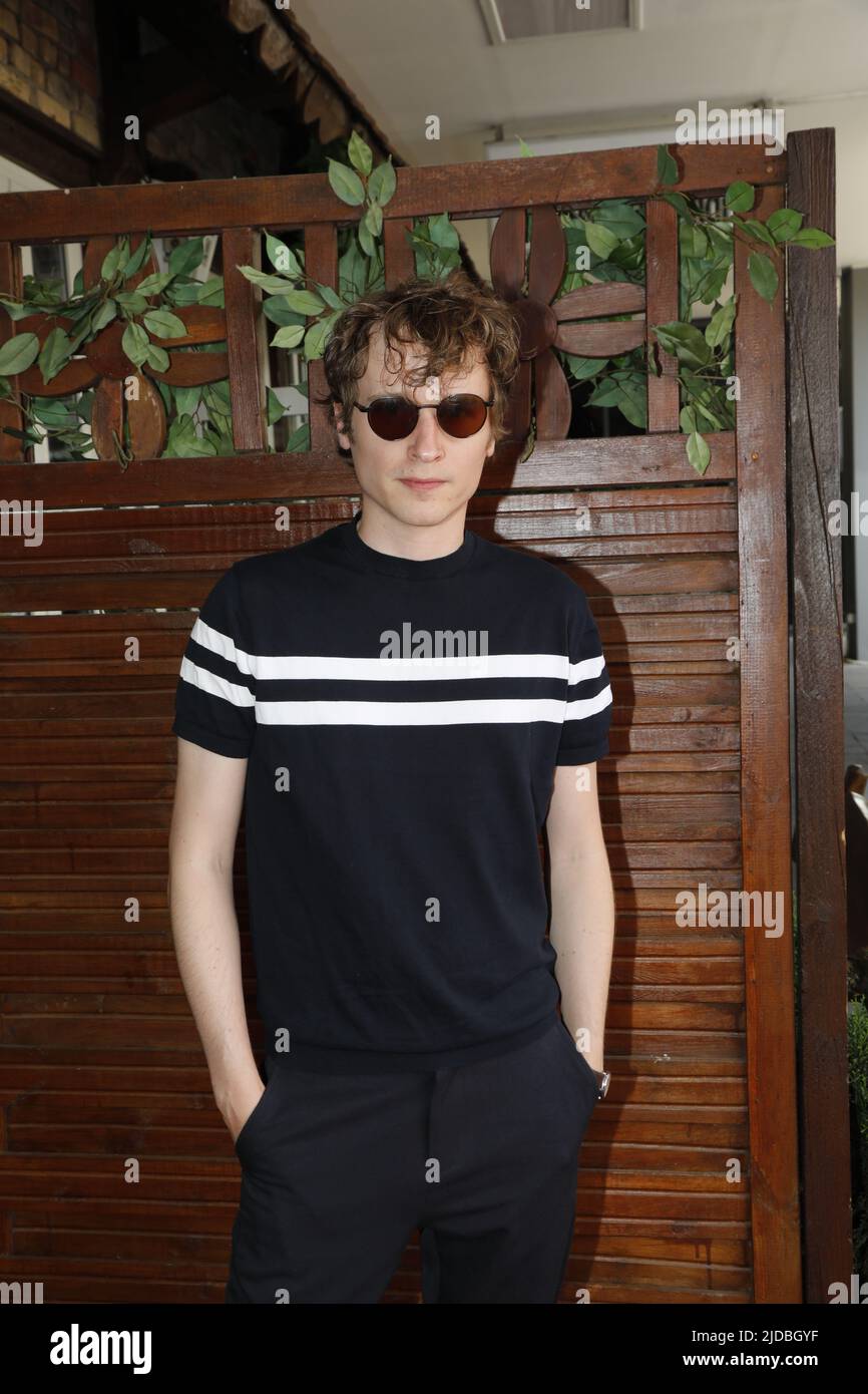 Anton von Lucke beim Lola Festival 2022 - Deutscher Filmpreis im Haus Ungarn. Berlin, 18.06.2022 Stockfoto