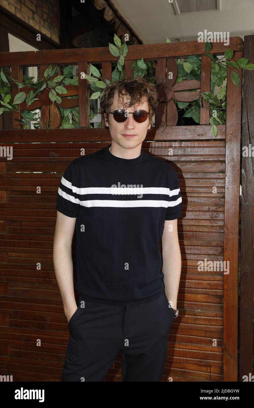 Anton von Lucke beim Lola Festival 2022 - Deutscher Filmpreis im Haus Ungarn. Berlin, 18.06.2022 Stockfoto