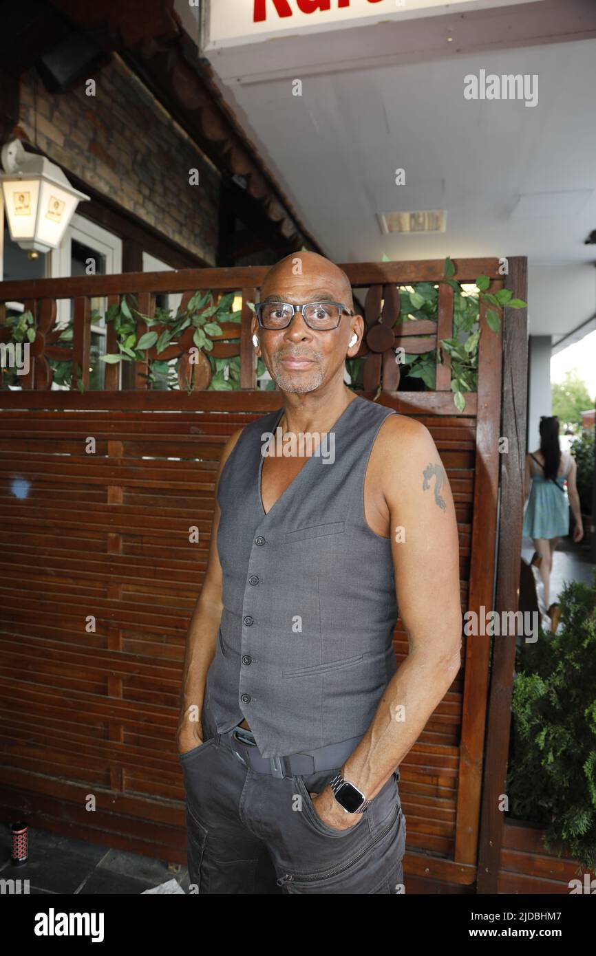 Pierre Sanoussi-Bliss beim Lola Festival 2022 - Deutscher Filmpreis im Haus Ungarn. Berlin, 18.06.2022 Stockfoto