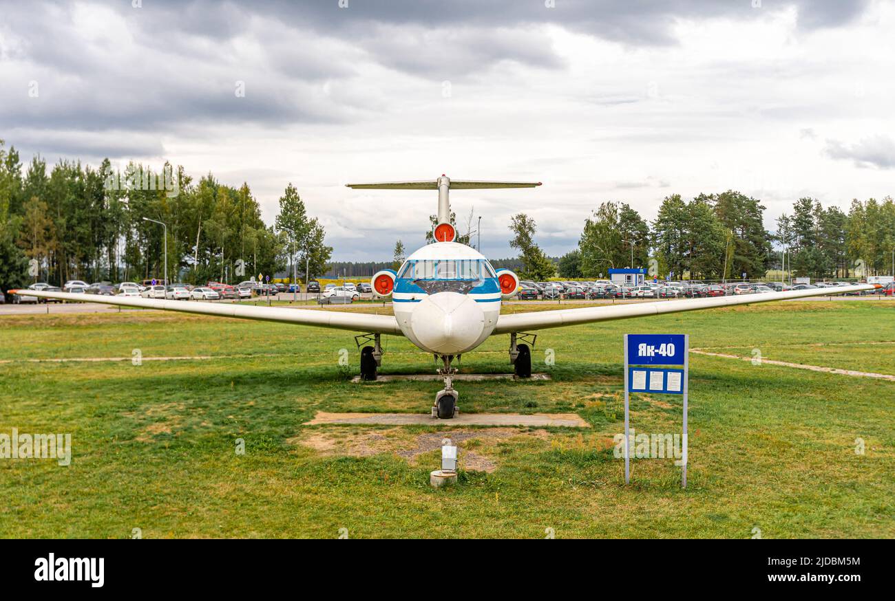 Jak-40-Flugzeug, das von der belarussischen Fluggesellschaft Minskavia betrieben wird Stockfoto