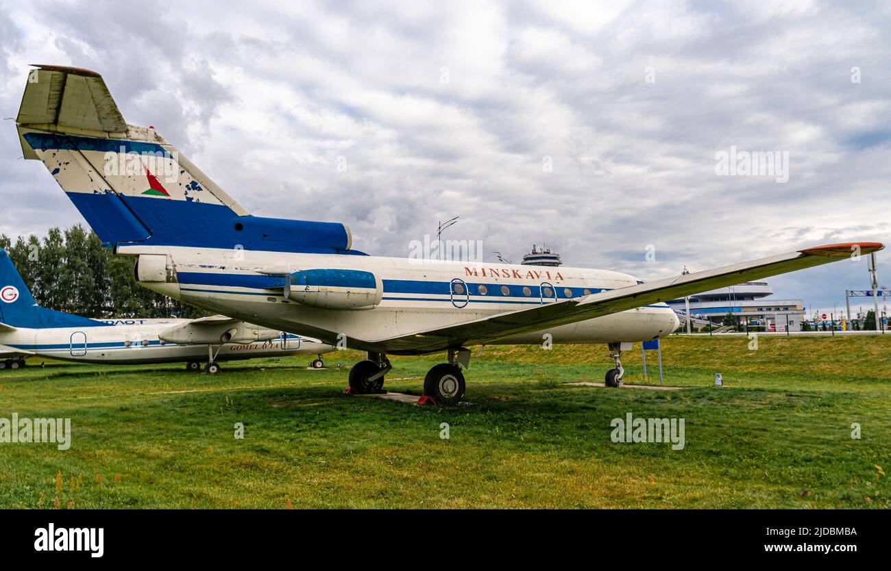 Jak-40-Flugzeug, das von der belarussischen Fluggesellschaft Minskavia betrieben wird Stockfoto