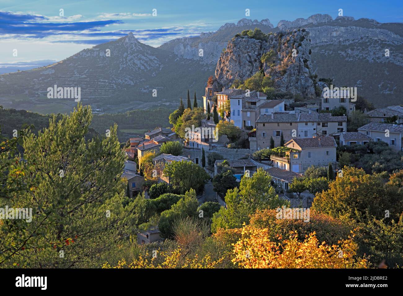 Frankreich, Vaucluse, La Roque-Alric, Dorf der Dentelles de Montmirail Stockfoto