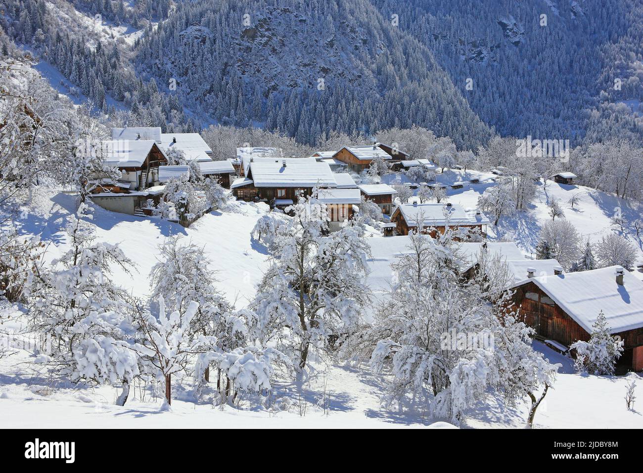 Frankreich, Haute-Savoie Servoz, Les Houches, Dorf unter dem Schnee Stockfoto