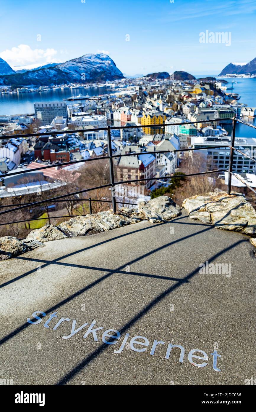 Stadt Alesund Aussichtspunkt Schritte Norwegen Nordeuropa Stockfoto