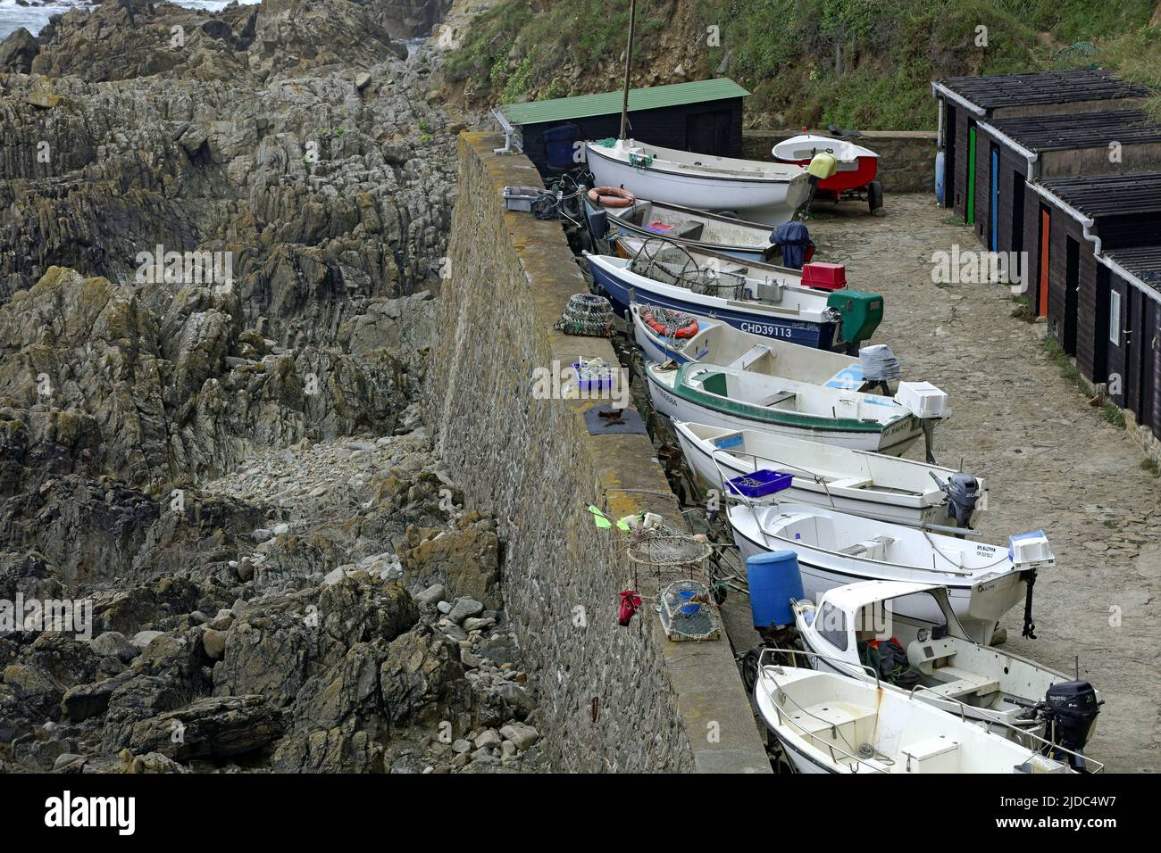 Frankreich, Cotentin, Manche, Herqueville, der Hafen von Houguet, kleiner Hafen von Schmugglern Stockfoto