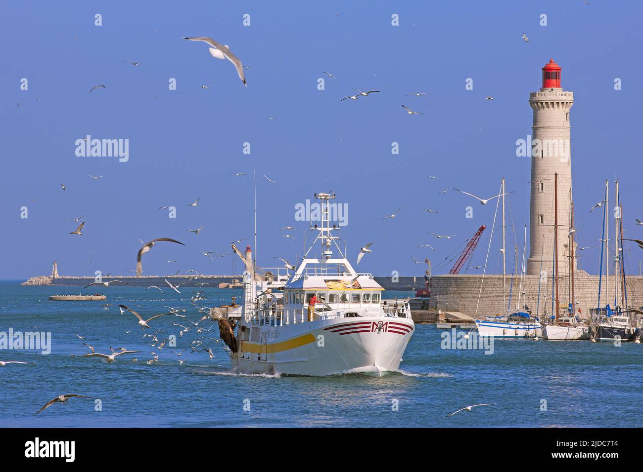Frankreich, Hérault Sète, Leuchtturm am Fischerhafen Stockfoto