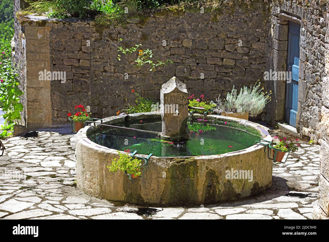 Frankreich, Lozere, Barre-des-Cevennes, der Brunnen, Dorf des Nationalparks Cevennes Stockfoto