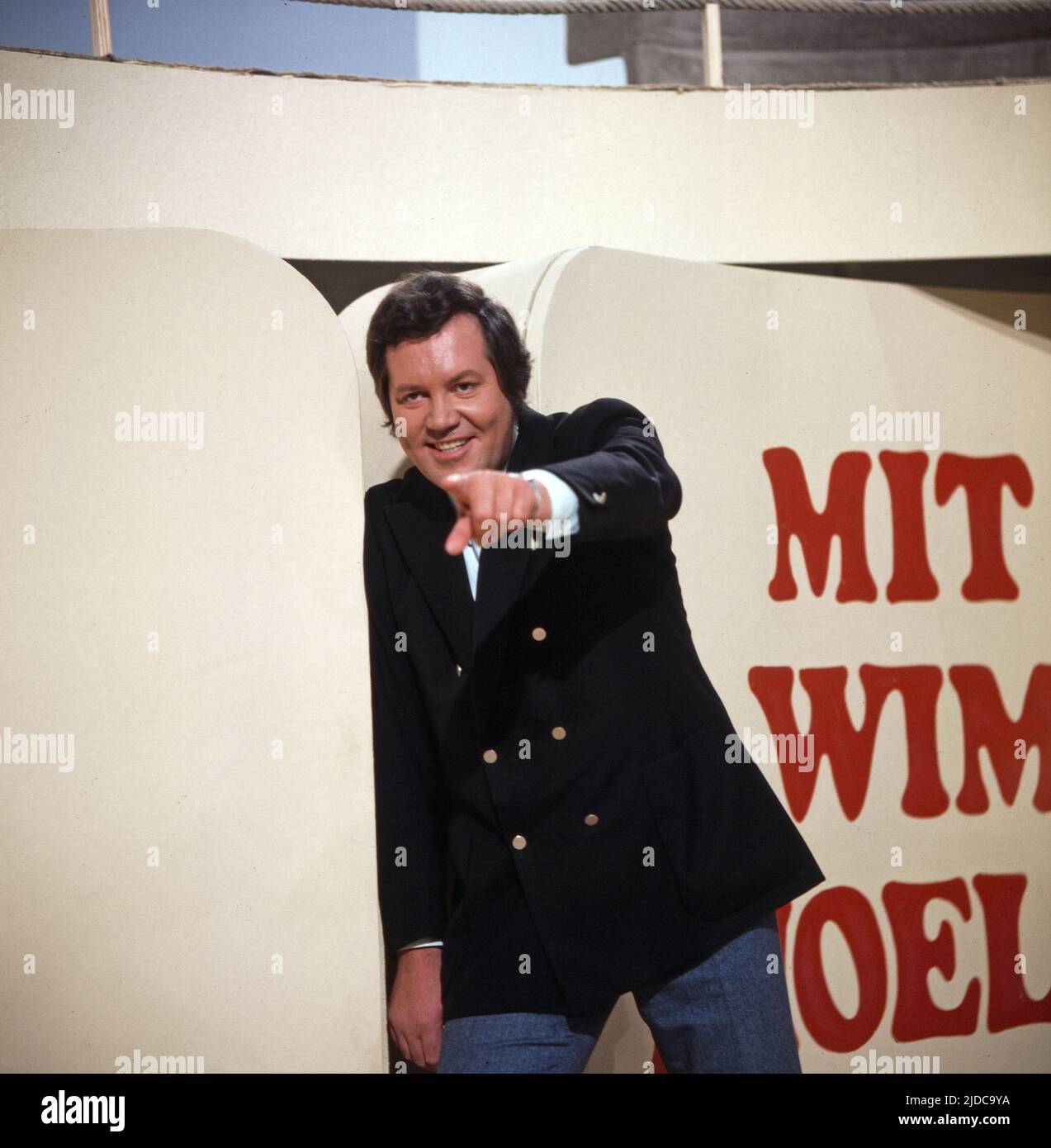 Drei mal neun, ZDF Quizshow, Deutschland, 1971, Showmaster Wim Thoelke. Drei mal neun, TV-Quizshow, Deutschland, 1971, Moderator Wim Thoelke Stockfoto