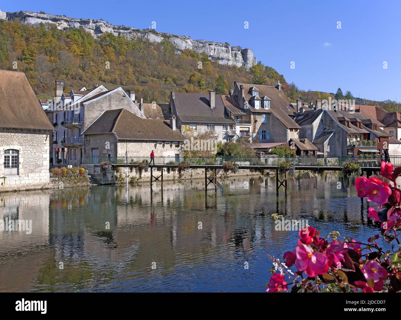 Frankreich, Doubs Ornans, Dorf im Loue-Tal, malerische Häuser Stockfoto